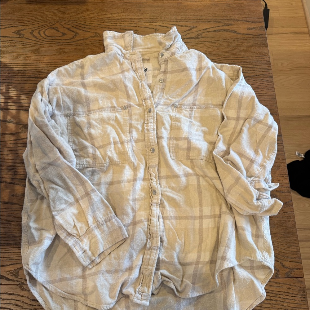Aerie Cream Plaid Button Down Shirt
